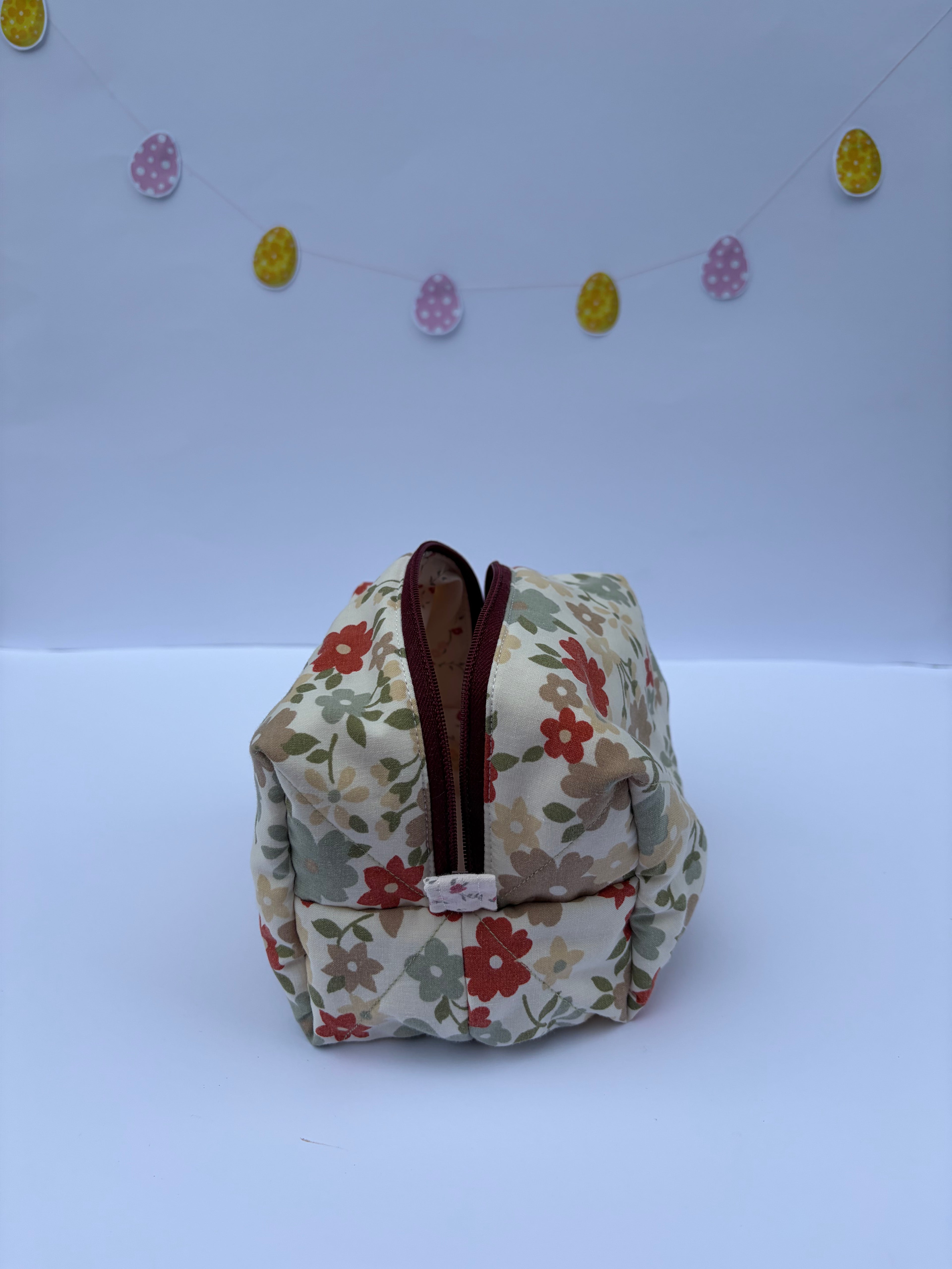 The Flower garden Make up bag