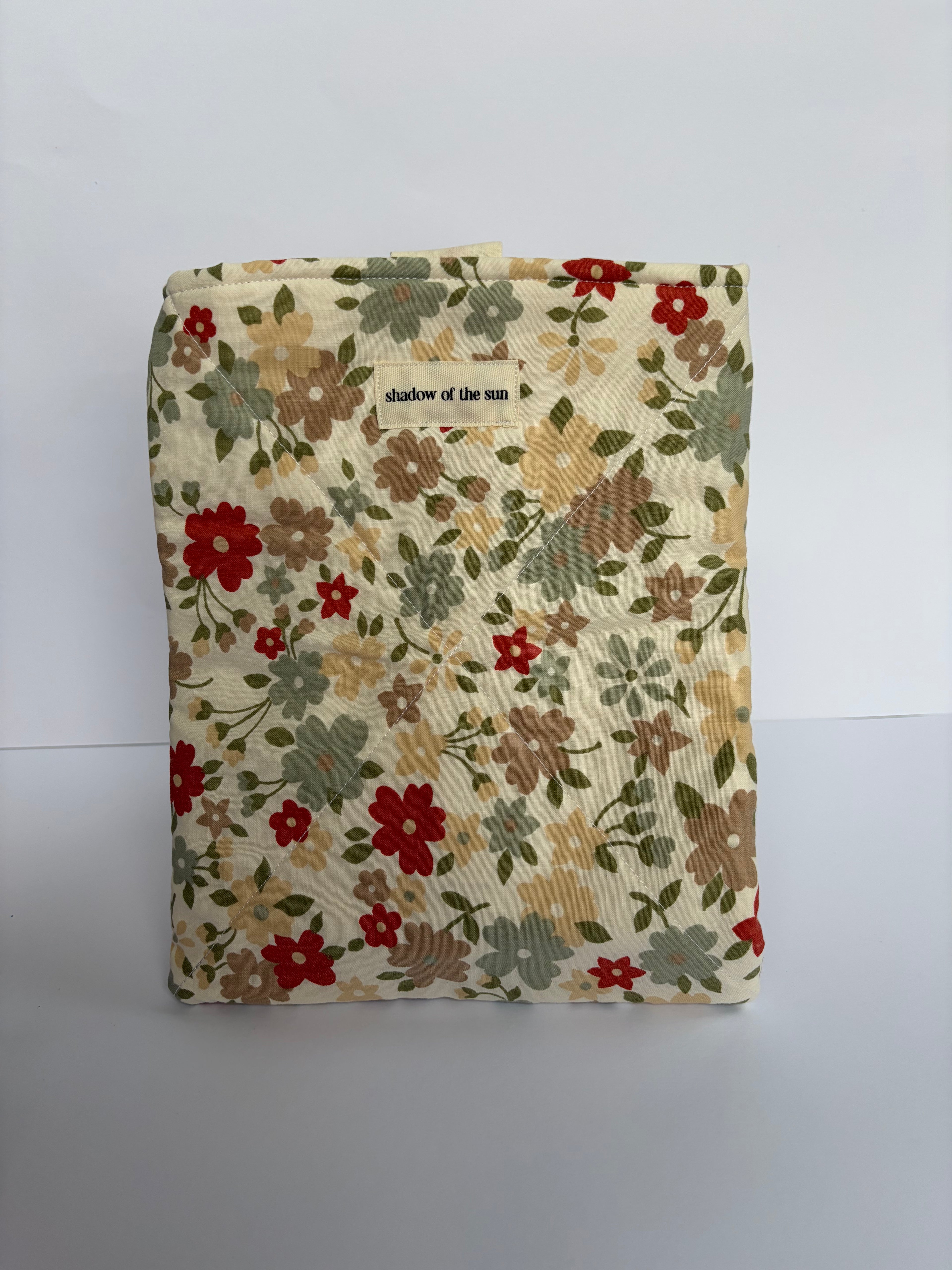 The flower garden Book sleeve - Large