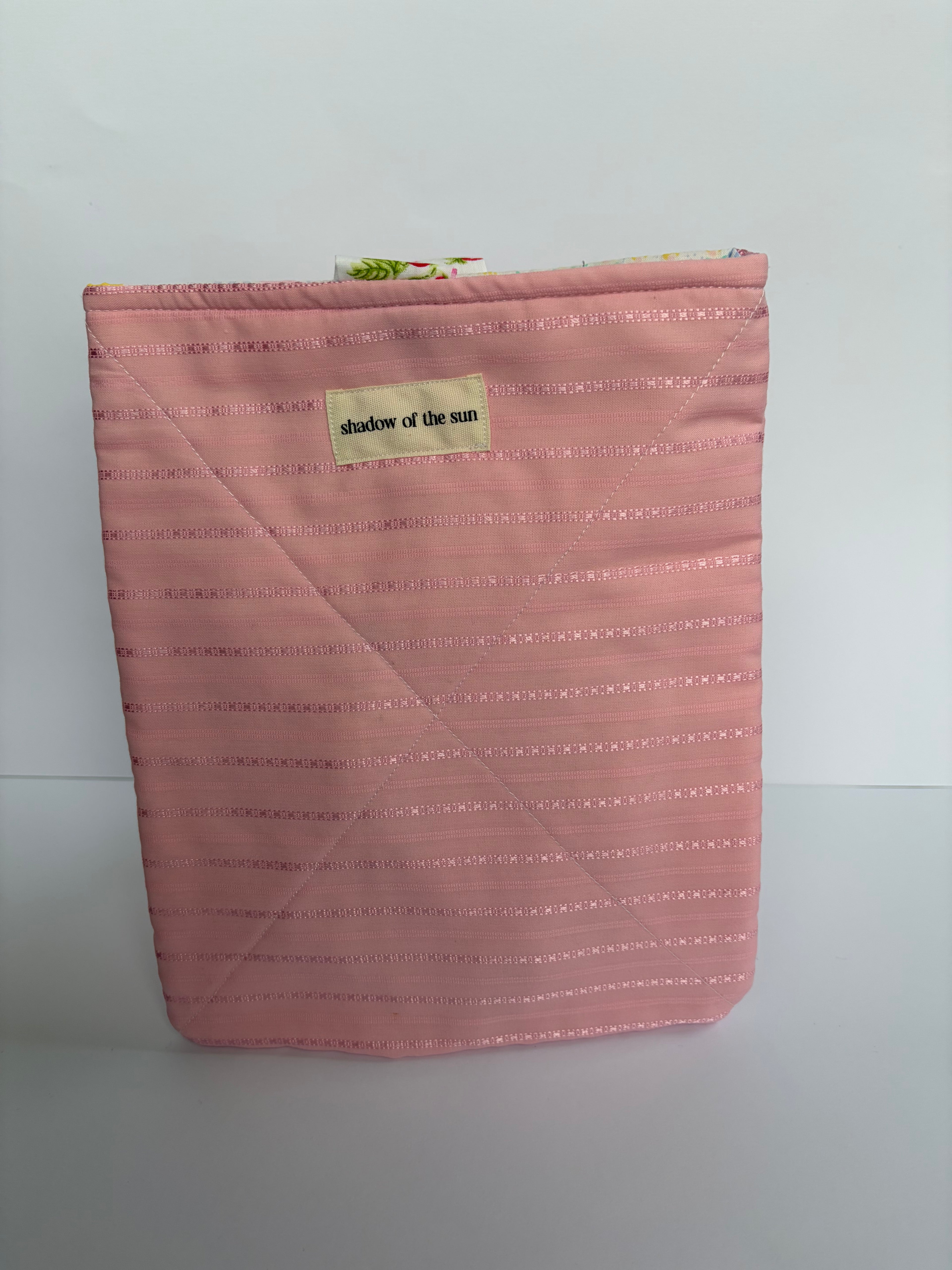 Pretty in Pink Book sleeve - Large
