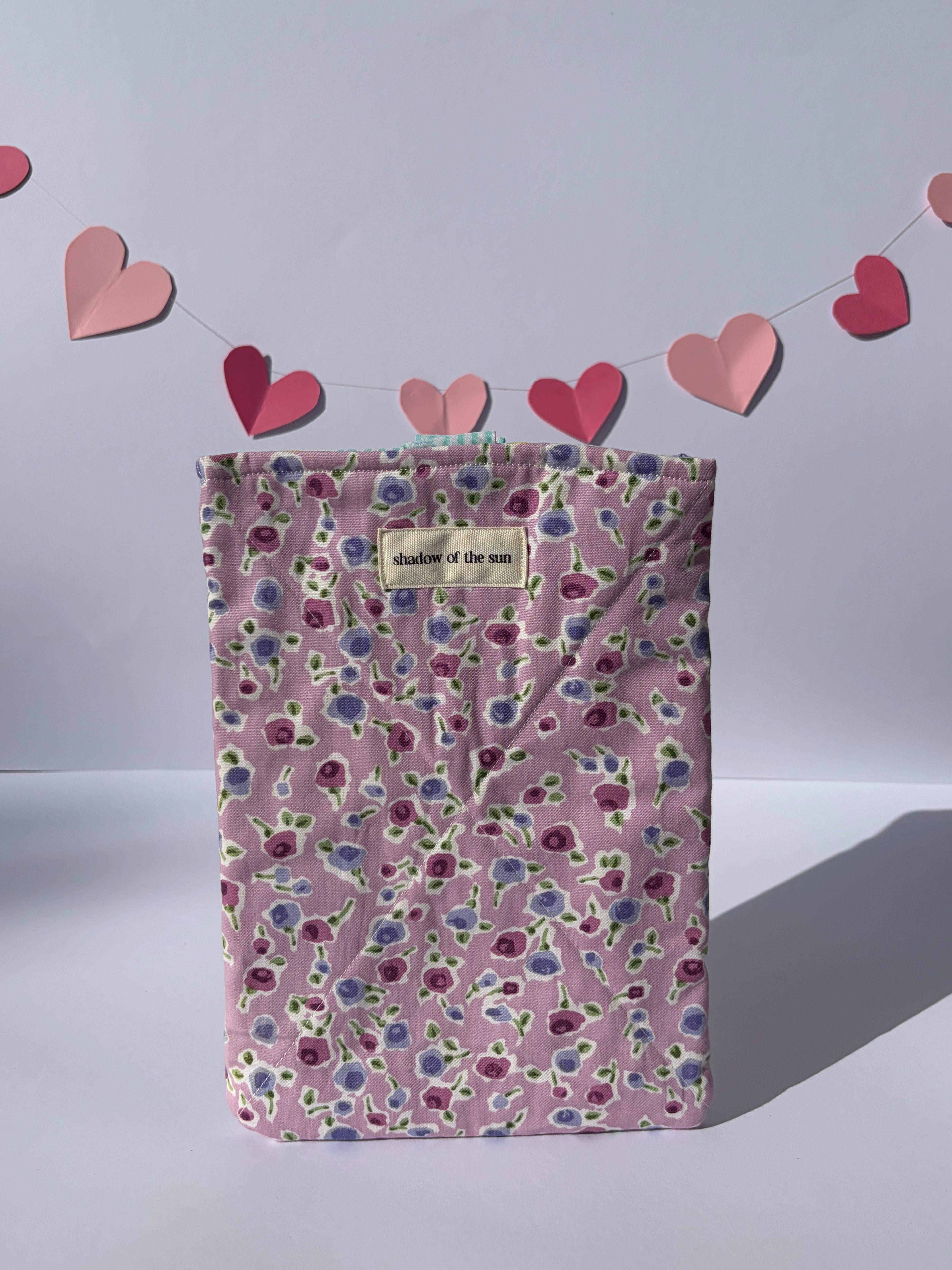 Vintage florals purple Book sleeve - Small