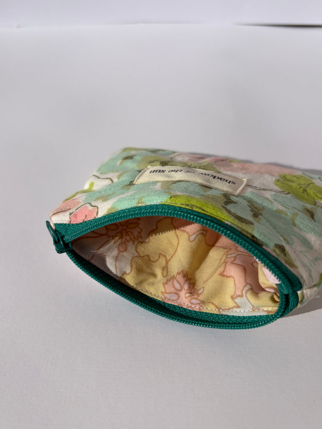 Countryside petal Coin Pouch