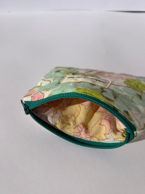 Countryside petal Coin Pouch